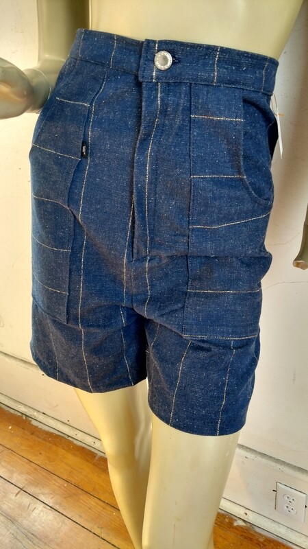 Womens Shorts gold tread Small 26 Hermans USA