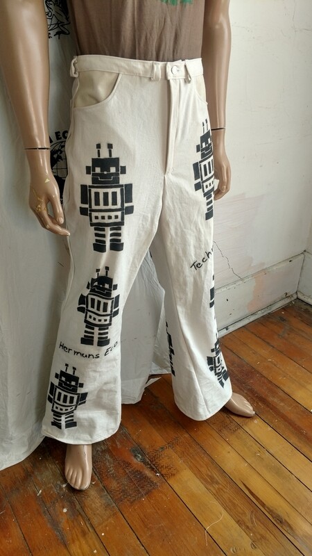 Robot canvas jeans 34 X 32 air brushed grafitti Hermans