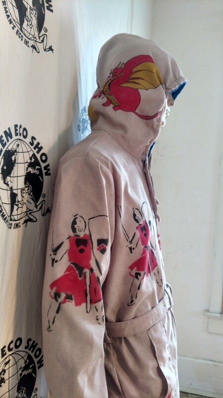 Knight Griffin Hoodie mens Jumpsuit L Hermans USA