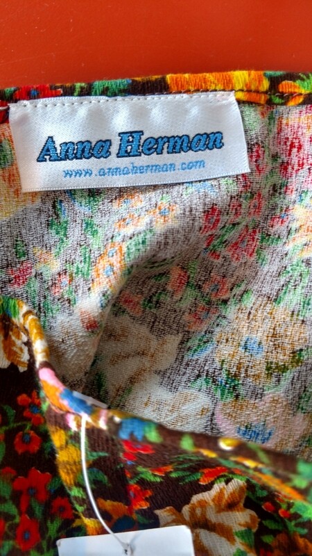 Flowered long skirt med Hermans USA