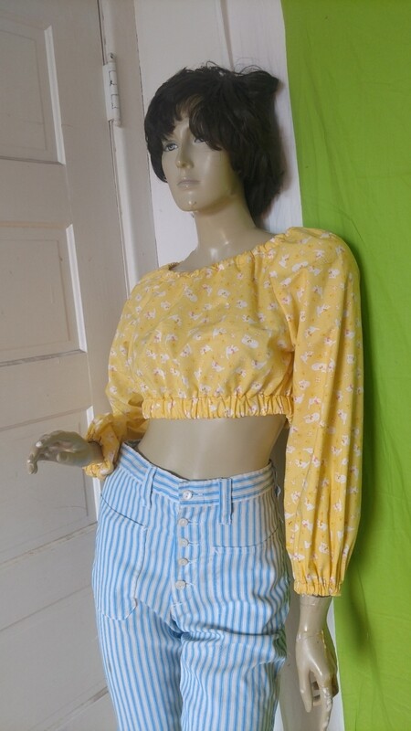 Crop top yellow kitty M Anna Herman