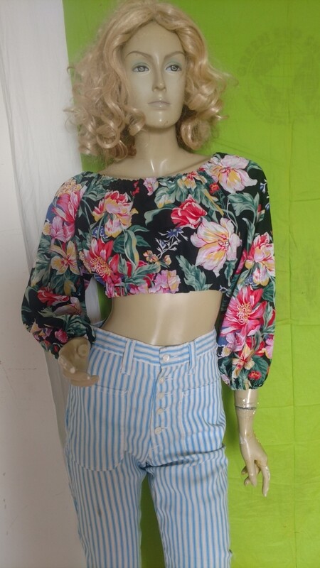 Black floral Crop Top Hermans USA