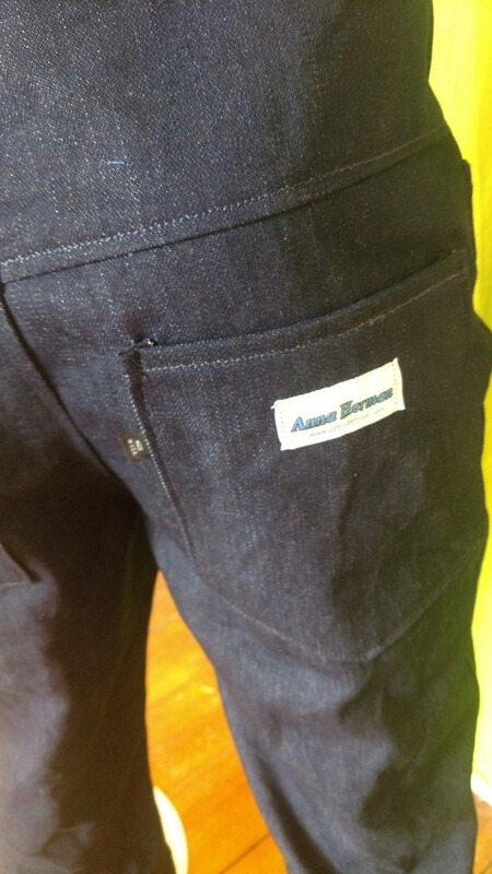 Mens highwaisted Bell Bottom Jeans 32 -34 Hermans