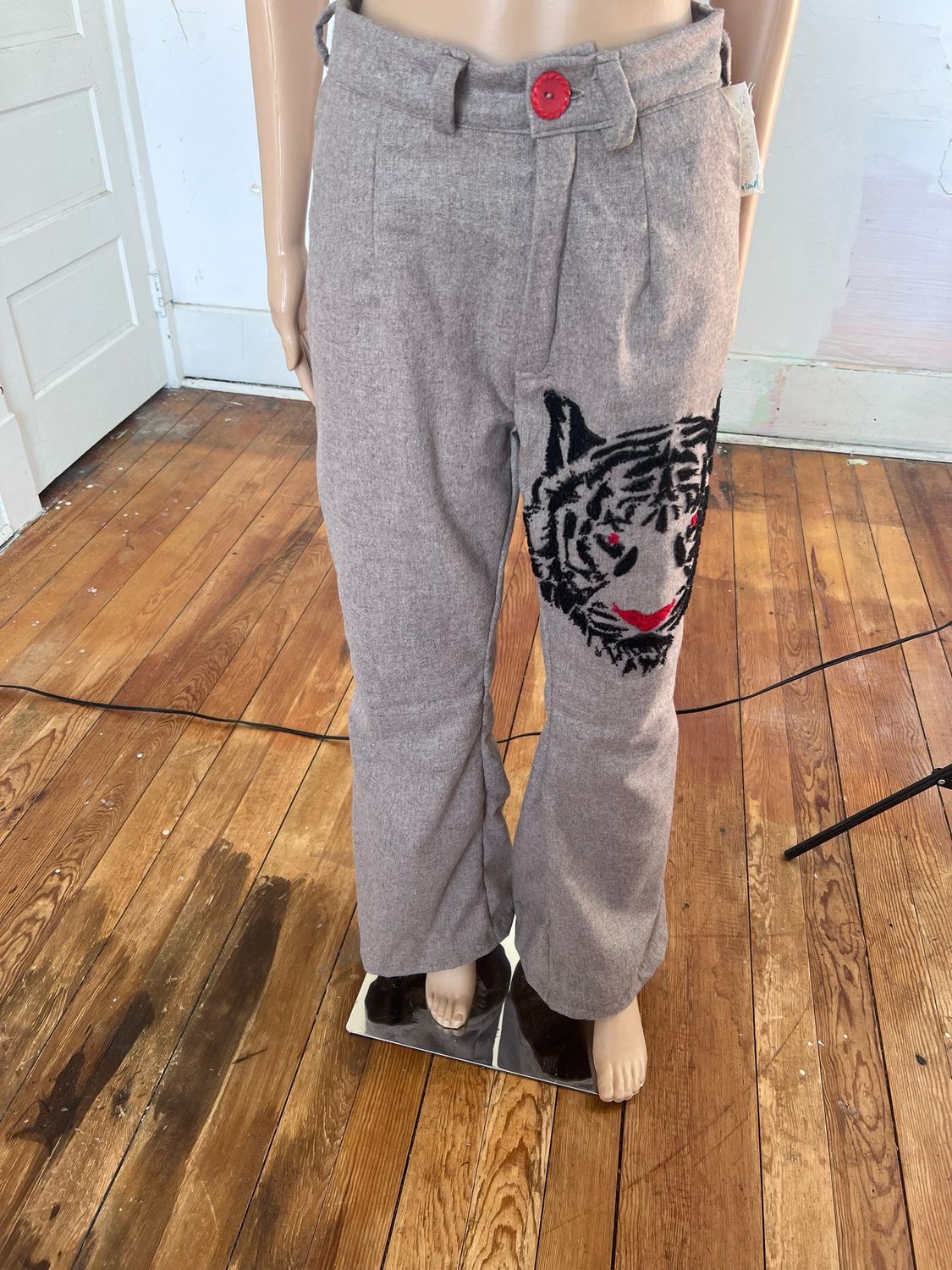 Embroidered Tiger Womens Wool Pant M 28 Moss Stitch By Anna Herman