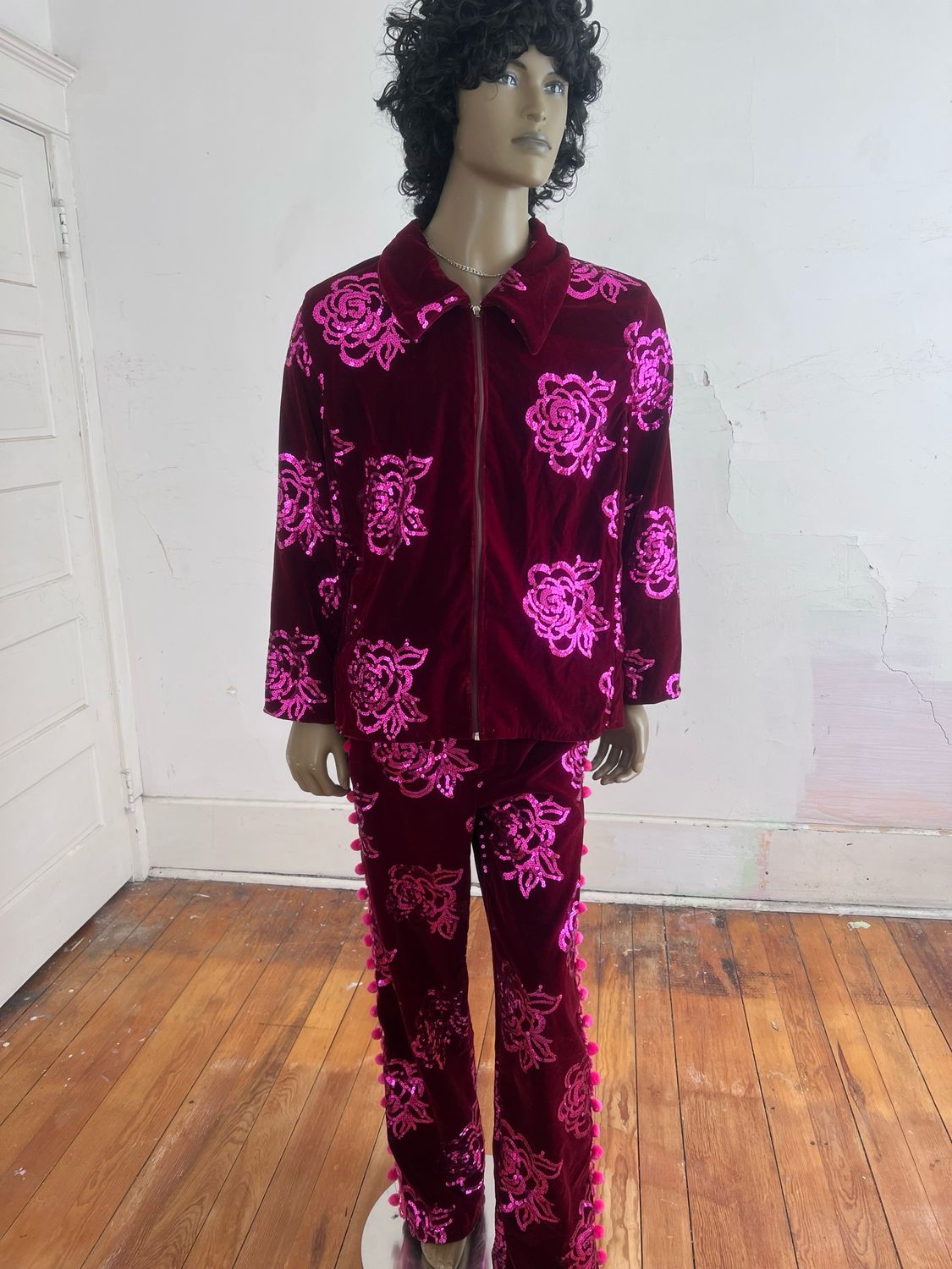 Sequin Roses Velvet Suit XL 44 36X32