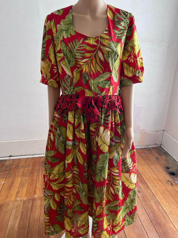 Red Plant Dress With Lace Peplum M-L 32” Waist By A Herman uSA