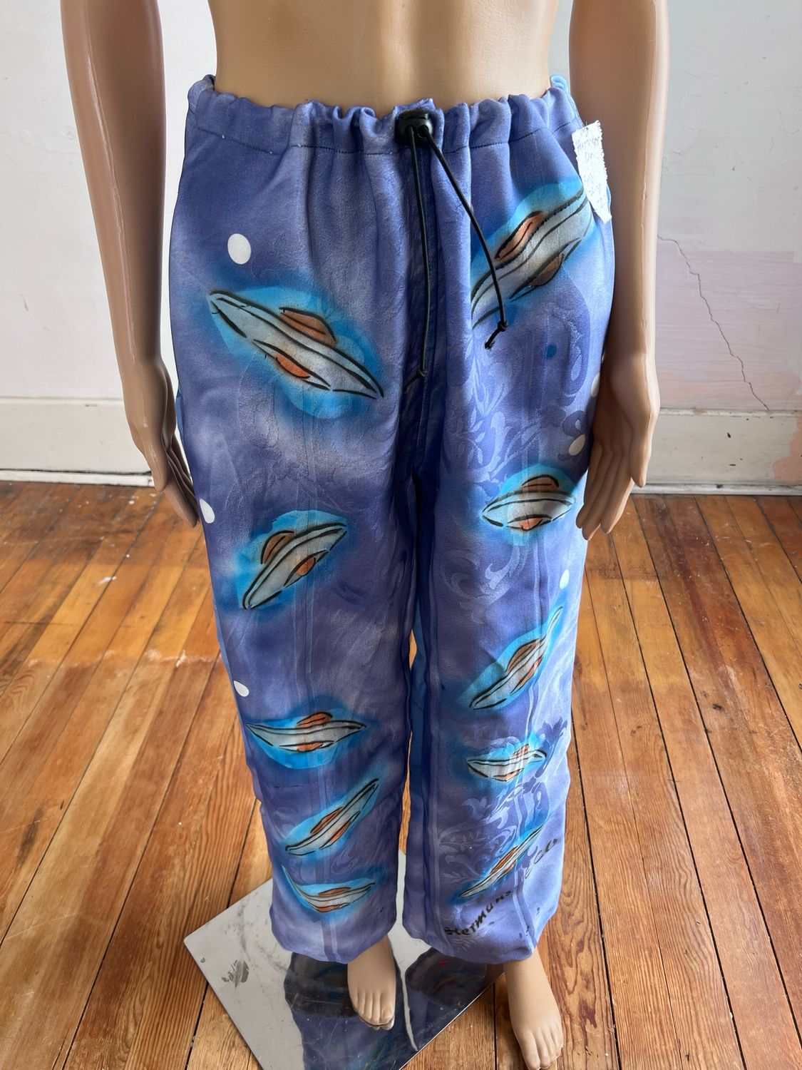 Flying Saucer Pants S To M Airbrush