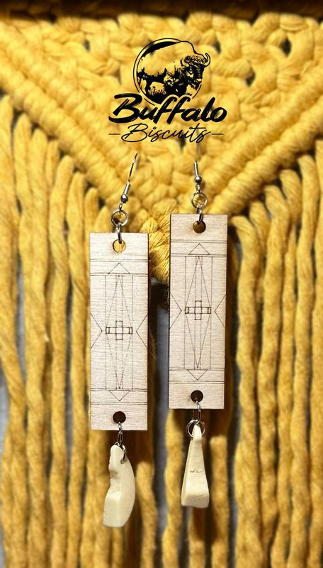 Prairie with bone bead Prairie with bone bead