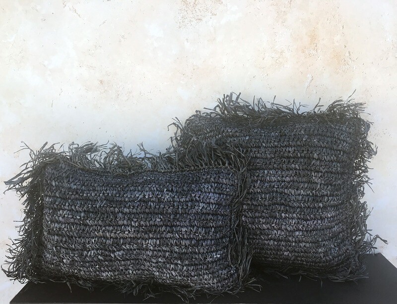 Sea Grass Pillow Cover - Black Rectangle
