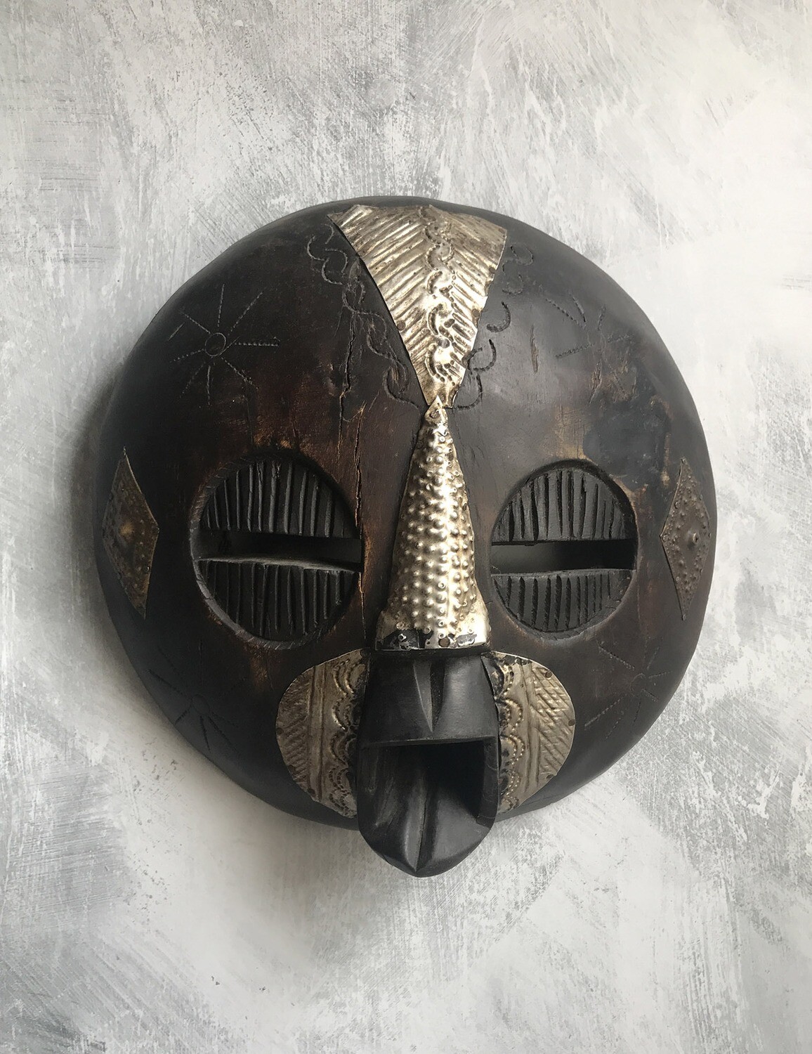 Vintage Round Ghana Mask 2
