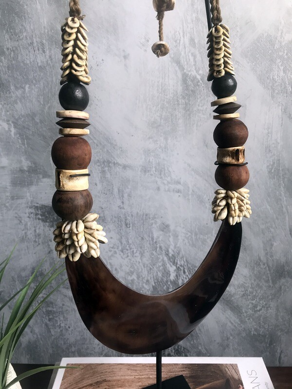 Papua Bead Necklace - Brown Shell