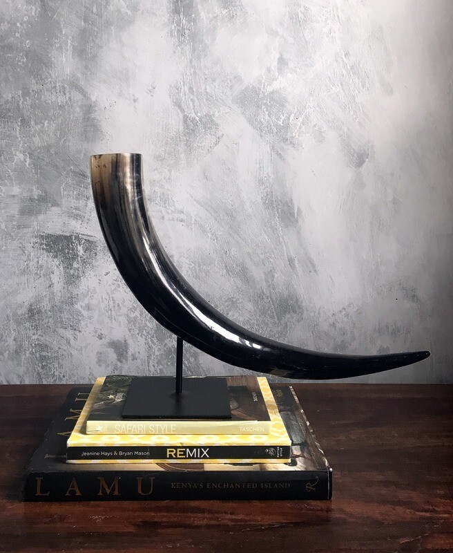 Zeboe Table Accent on Stand