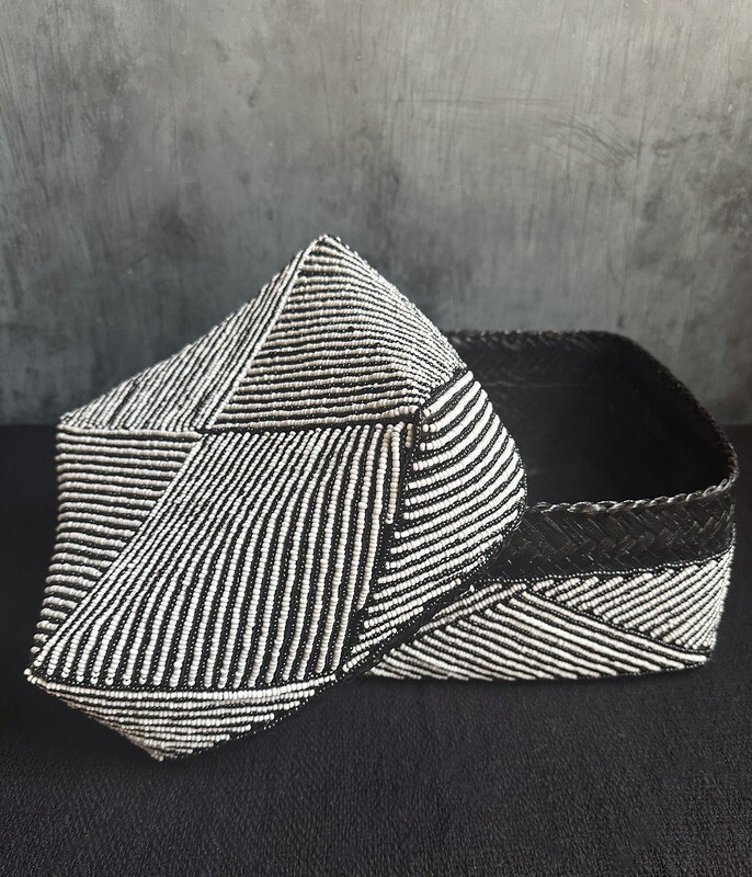 Black/White Beaded Box 3