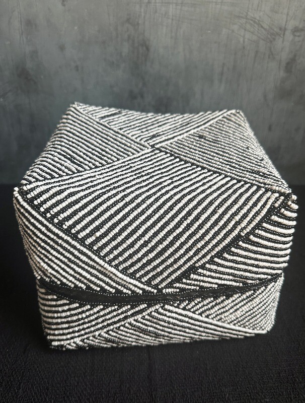 Black/White Beaded Box 3