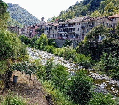 Apricale, Isolabona