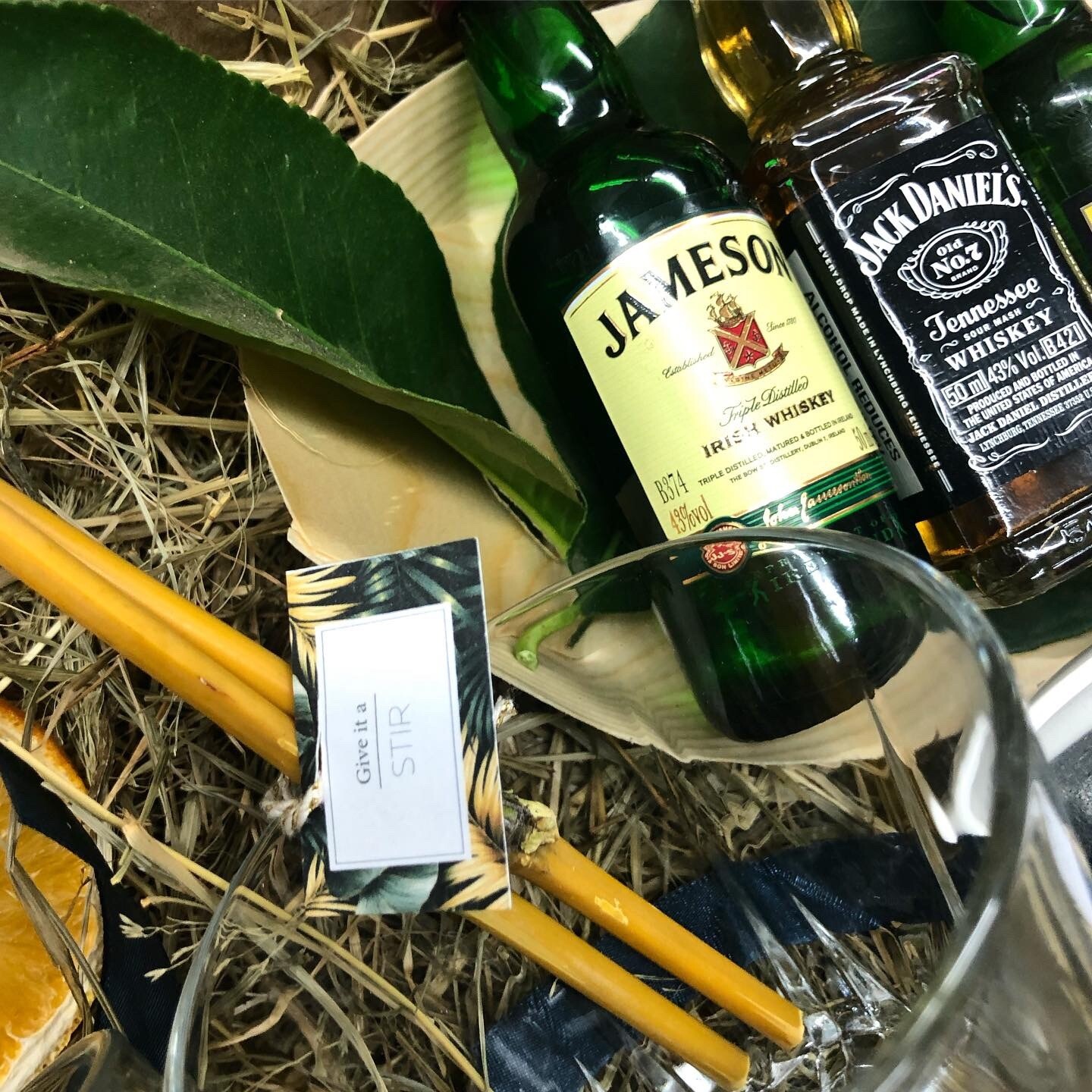 WHISKEY BUSINESS BOX