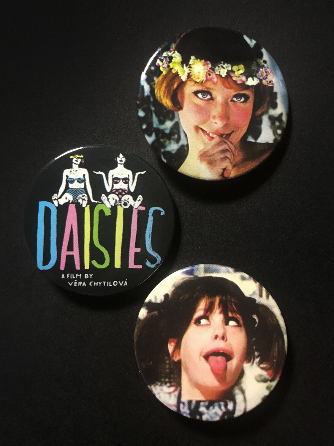DAISIES / SEDMIKRÁSKY - Set of 3 Pin Badges