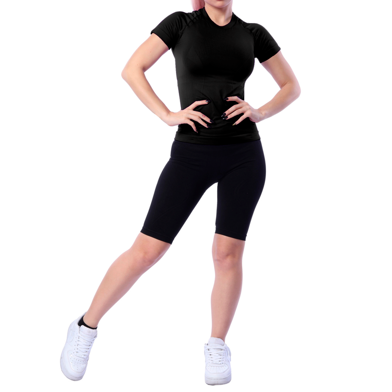 Playera deportiva manga corta para dama con textura en el pecho y espalda.