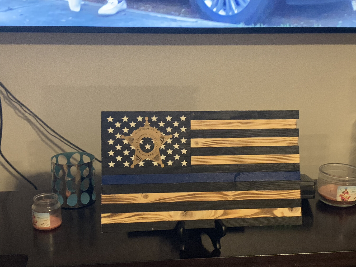 Mini wood flags.