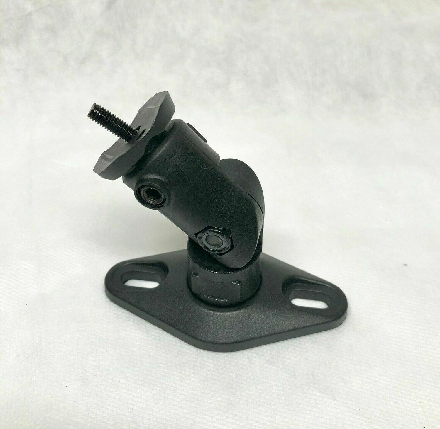 bose 321 speaker mounts