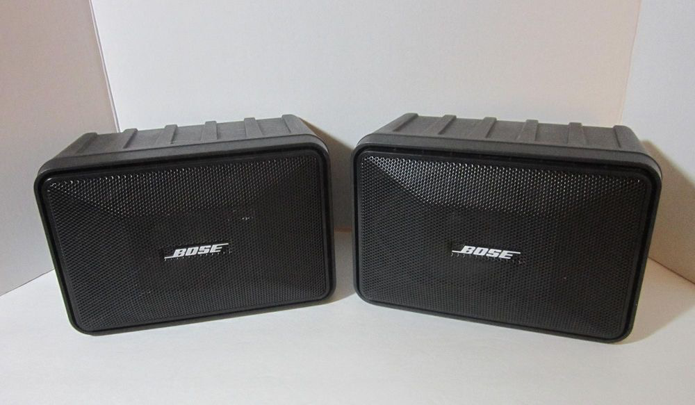 Bose 101 Speaker Pair with Brackets (Black)
