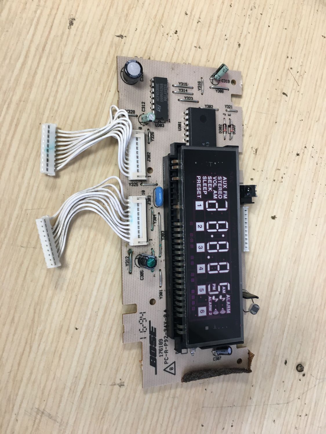 Bose Wave Radio AM/FM Alarm Clock -  LCD Display Screen Replacement Part (P/N: 178189)