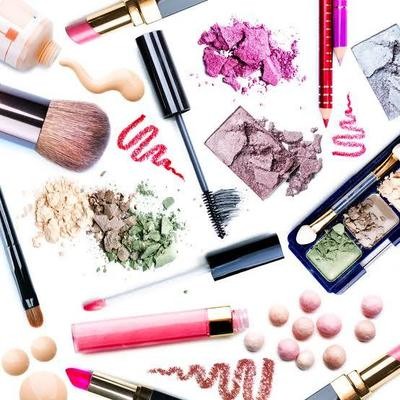 Make Up &amp; Beauty