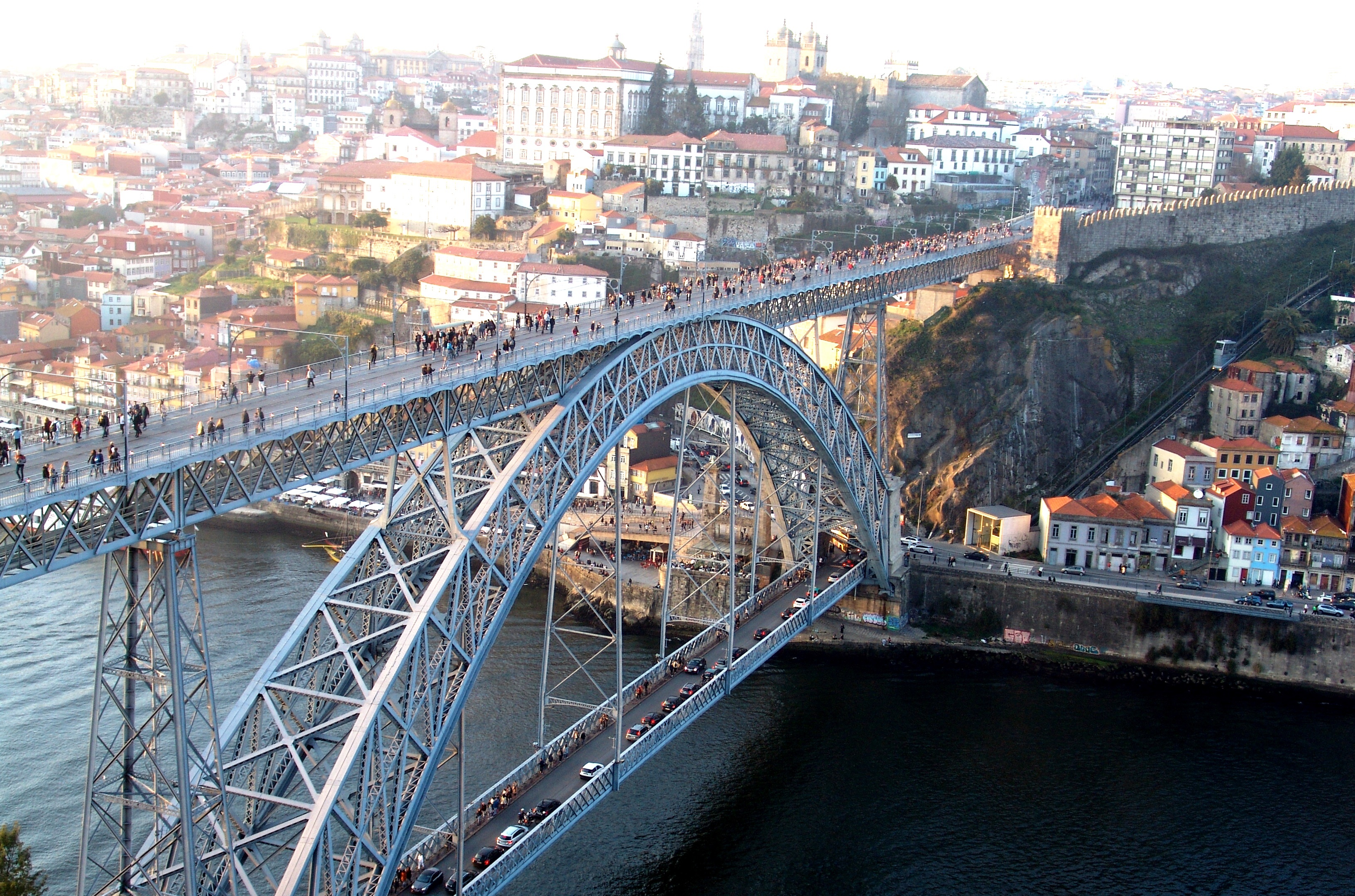 PORTO CITY TOUR WITH A VAN UP TO 8 PAX MINIMUM 5 PAX