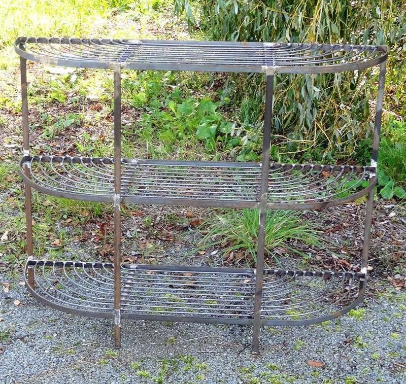 Étagère de fleuriste en 116 cm par 90 cm de haut