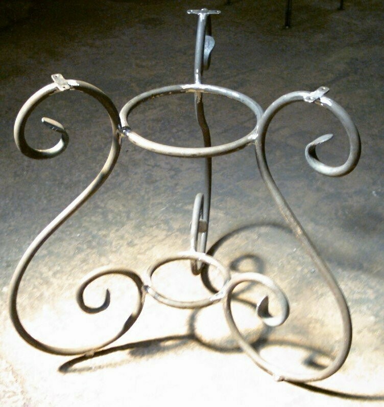 piétement pour petite table ronde