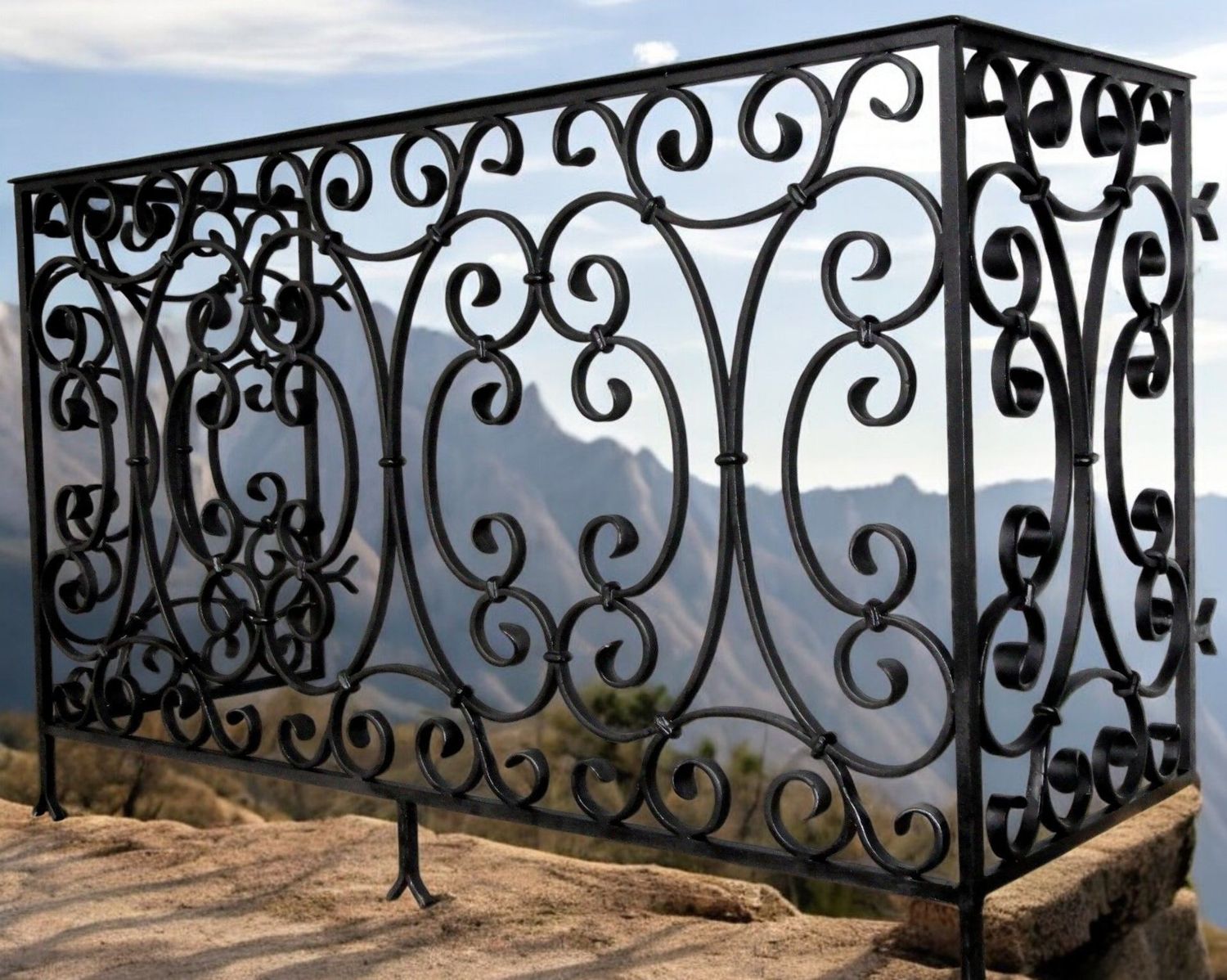 balcon en fer forgé sur mesure modèle fabriqué pour un client étranger