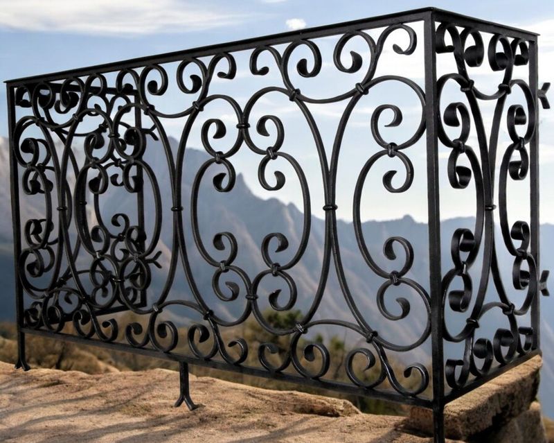 balcon en fer forgé sur mesure modèle fabriqué pour un client étranger