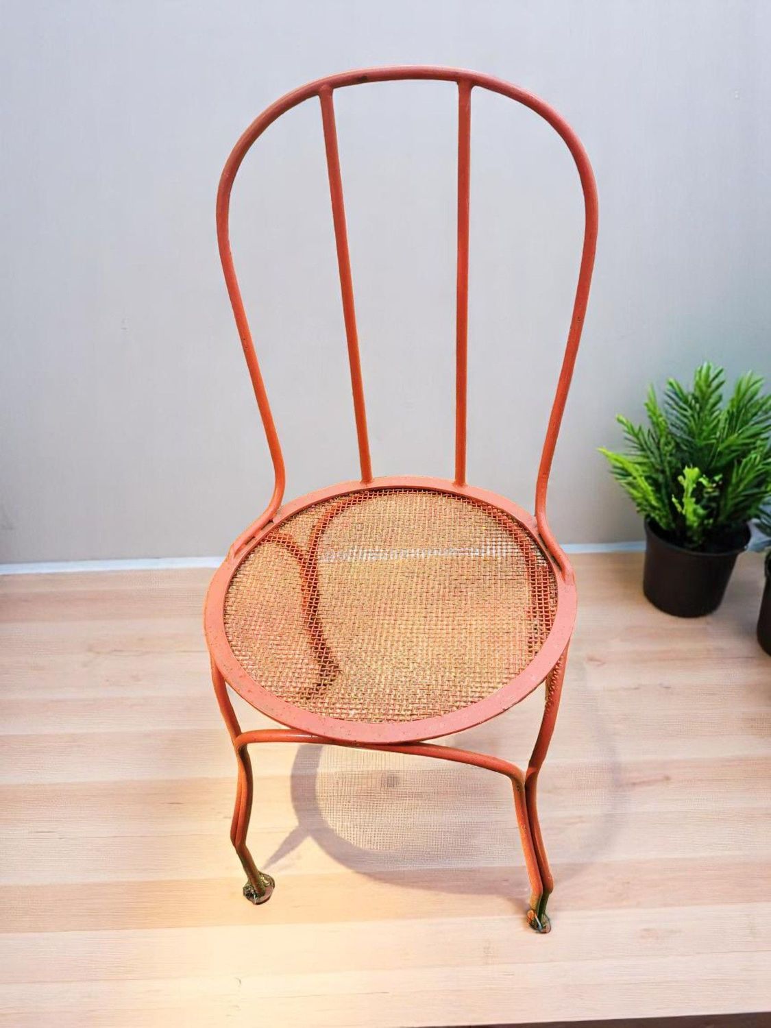 chaise en fer forgé ,reproduction d un modèle XIXem
