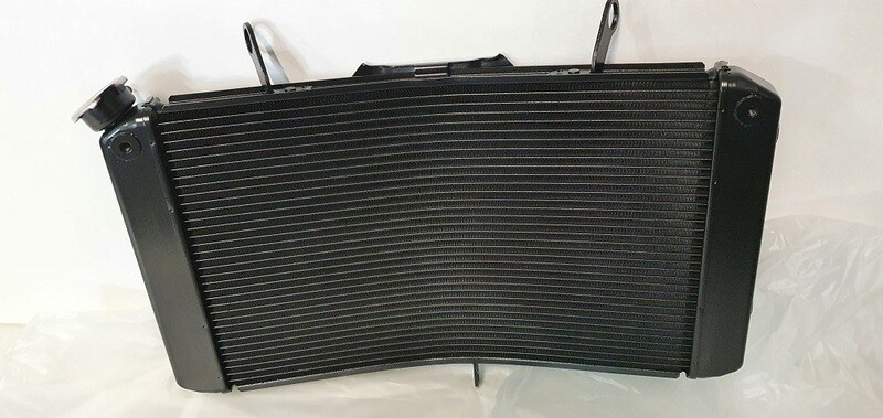2D1-12461-00 RADIATOR YAMAHA FZ1 / FZ1S / FZ8 / FZ8S '06 > '15 2D1-12461-00 RADIATOR YAMAHA FZ1 / FZ1S / FZ8 / FZ8S '06 > '15