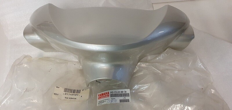 5AD-F6143-00-3H STUURKAP MBK OVETTO / YAMAHA NEOS 2T 5AD-F6143-00-3H STUURKAP MBK OVETTO / YAMAHA NEOS 2T