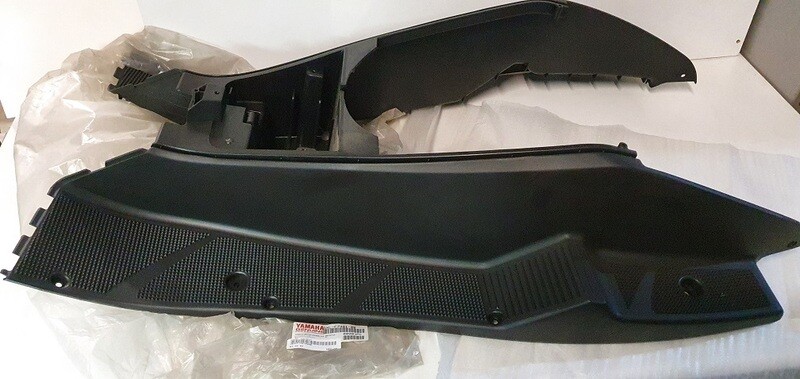 5XL-F7481-00 TREEPLAAT YAMAHA / MBK YP125 MAJESTY '03 > '09 5XL-F7481-00 TREEPLAAT YAMAHA / MBK YP125 MAJESTY '03 > '09