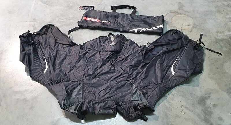 4B5-W0762-00 APRON YAMAHA T-MAX '08 4B5-W0762-00 APRON YAMAHA T-MAX '08