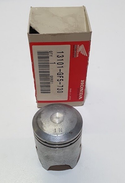 13012-GT5-315 PISTON HONDA  CR50