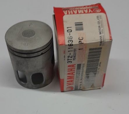 3T2-11636-01 PISTON (0.50 O/S) Yamaha DT50 R DT50 M '87 > '92