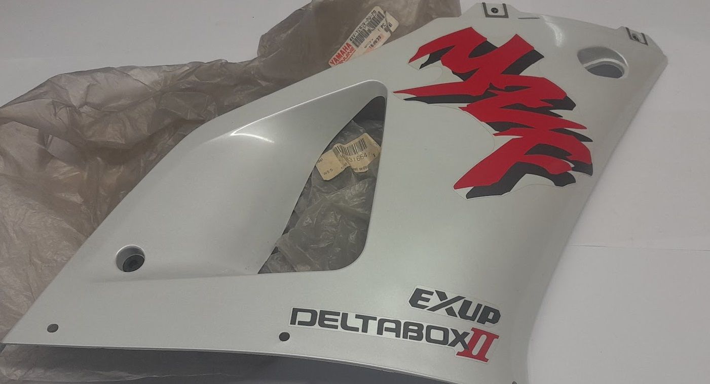 PANEL ASSEMBLY 2  4XV-Y283V-00P0  YZF-R1 '98>'01