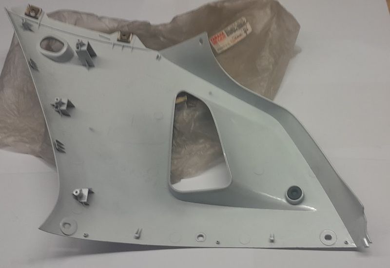 PANEL ASSEMBLY 2  4XV-Y283V-00P0  YZF-R1 '98>'01