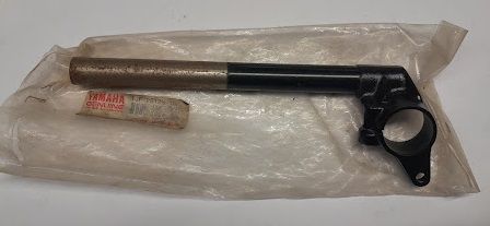 1JF-26122-10 HANDLEBAR (RIGHT) YAMAHA  RD350LC '88>'93