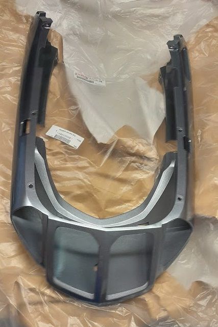 5JW-21651-00-P3 COVER, REAR FENDER YAMAHA FJR1300 '01>'05