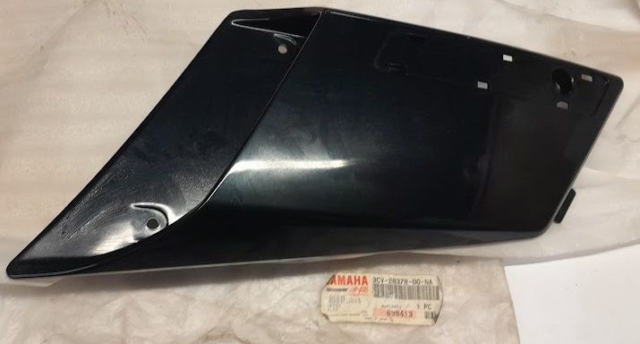 GRILL, AIR INTAKE 2  FJ1200    3CV-2837R-00NA