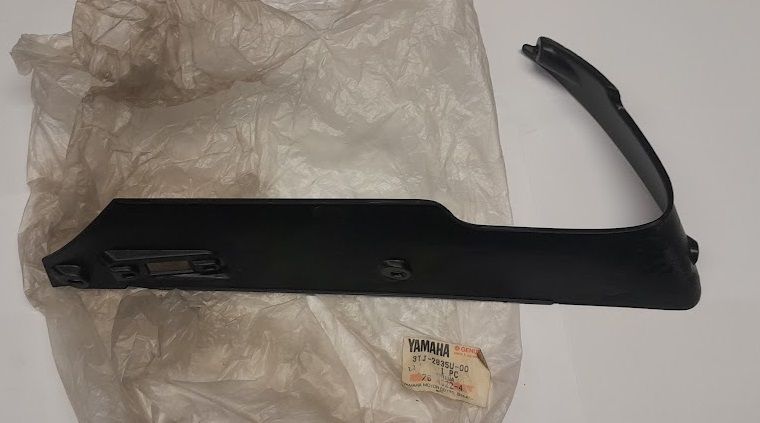 3TJ-2835U-00 PANEL 1 YAMAHA FZR400RR '90>'94 3TJ-2835U-00 PANEL 1 YAMAHA FZR400RR '90>'94