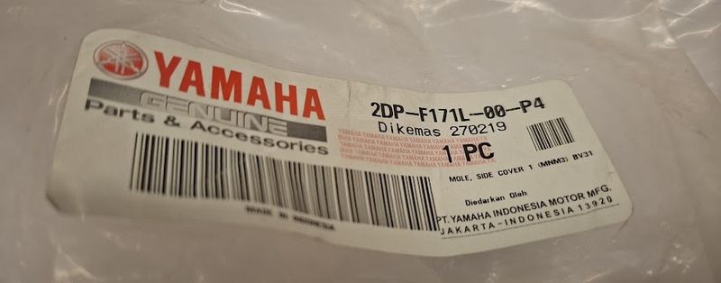 MOLE, SIDE COVER 1 GPD125-A / NMAX 125 2017-2020 / ZIJKUIP GPD125-A / NMAX 125 2017-2020 / 2DP-F171L-00-P4