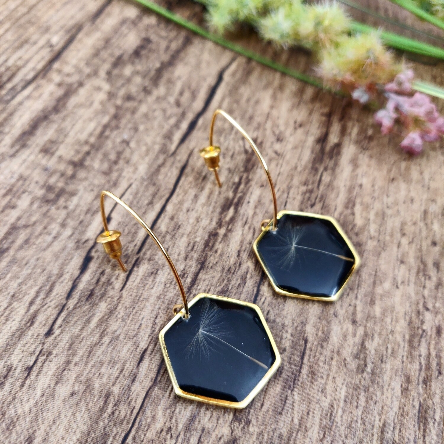 DANDELION: oorbellen goud hex lang