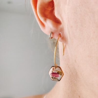 Pressed roses: oorbellen goud hex lang klein