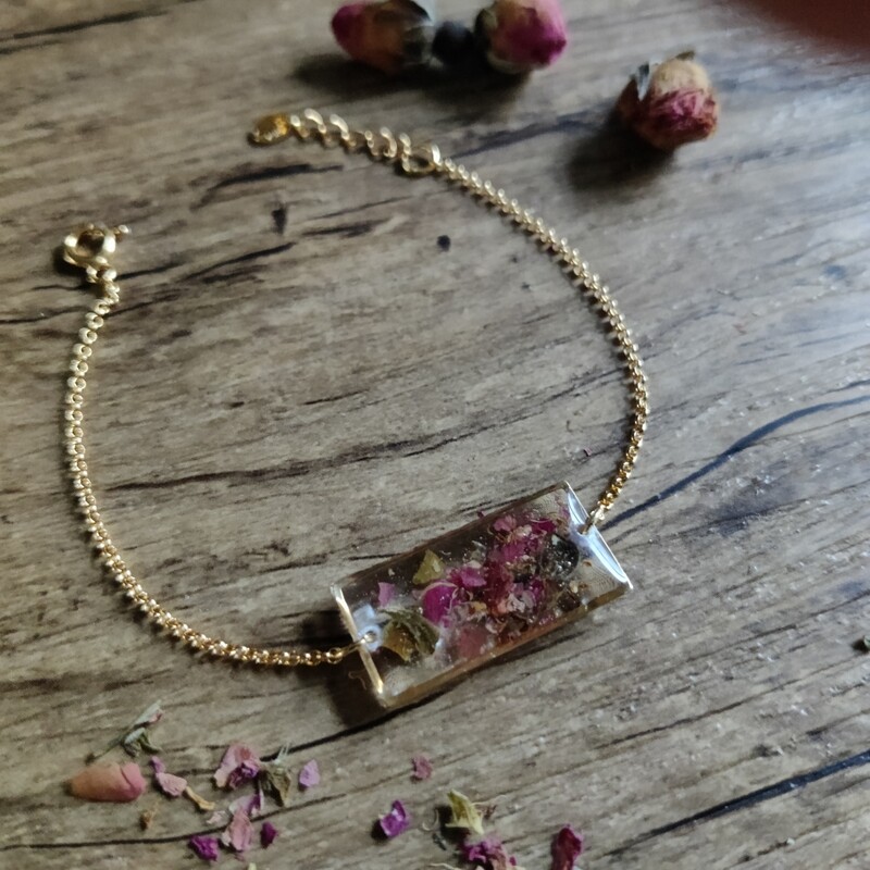 Pressed roses: armbandje goud rechthoek