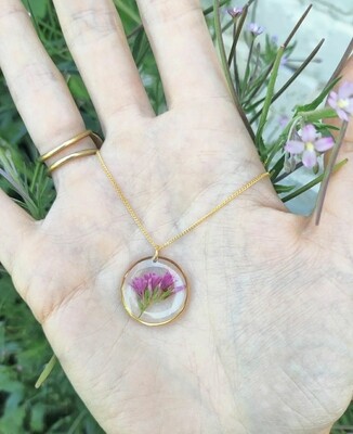 Limonium pink: ketting rond